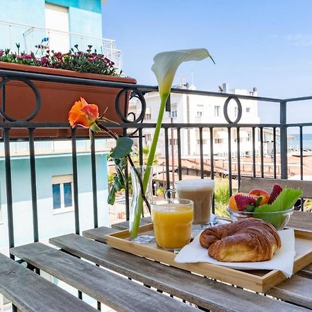 Hotel Greta B&B Rimini Luaran gambar