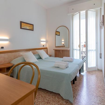 Hotel Greta B&B Rimini Luaran gambar