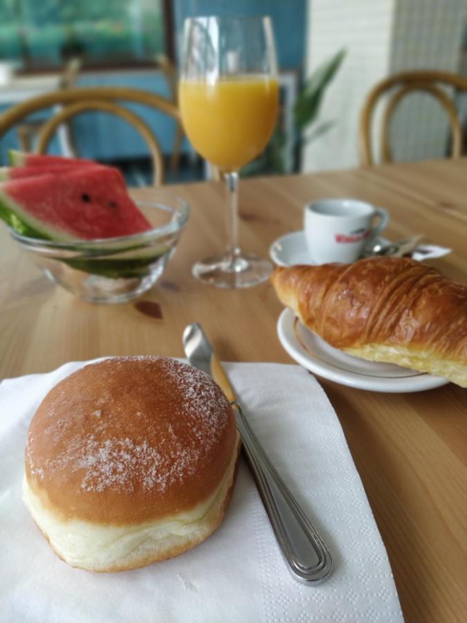 Hotel Greta B&B Rimini Luaran gambar