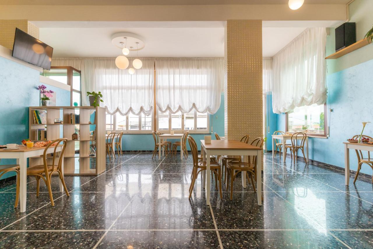 Hotel Greta B&B Rimini Luaran gambar