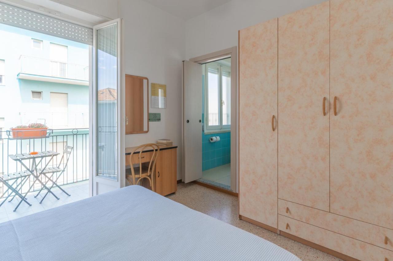 Hotel Greta B&B Rimini Luaran gambar