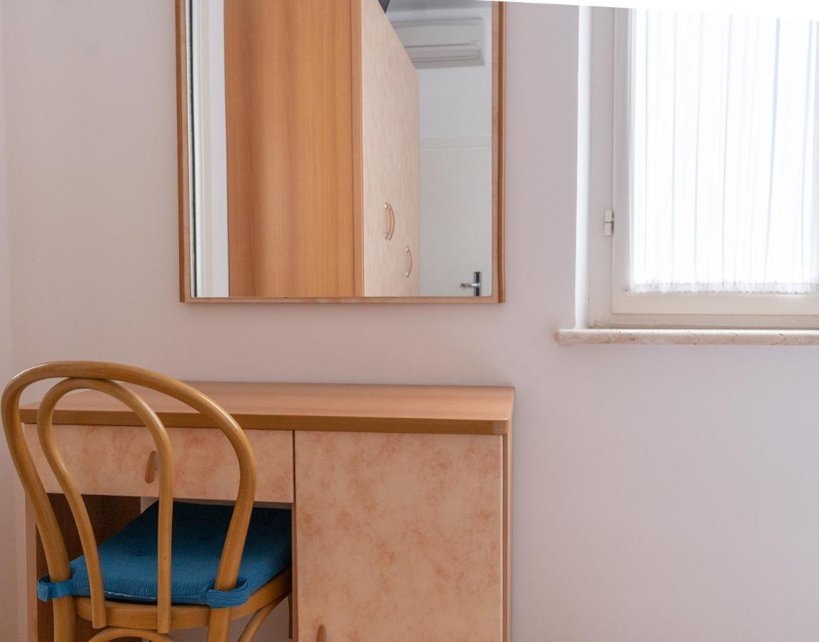 Hotel Greta B&B Rimini Luaran gambar