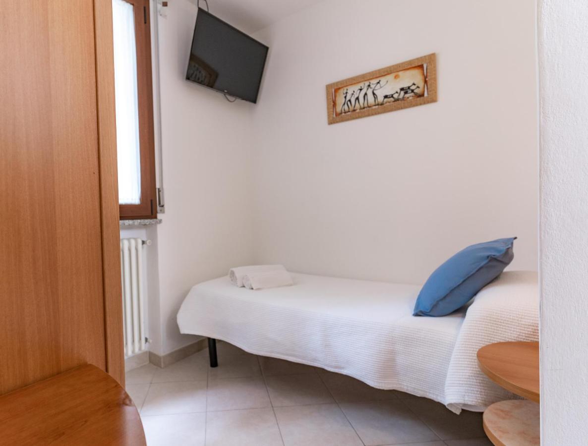 Hotel Greta B&B Rimini Luaran gambar