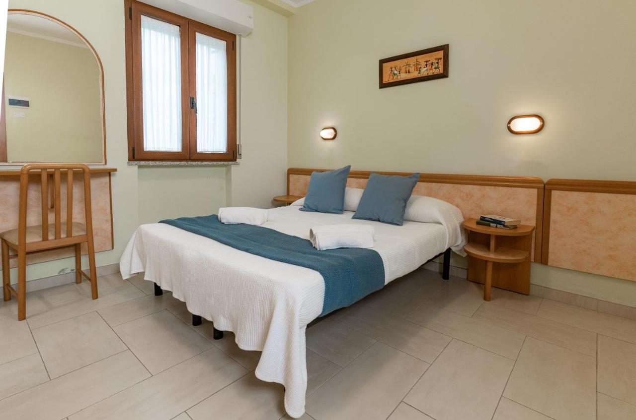 Hotel Greta B&B Rimini Luaran gambar