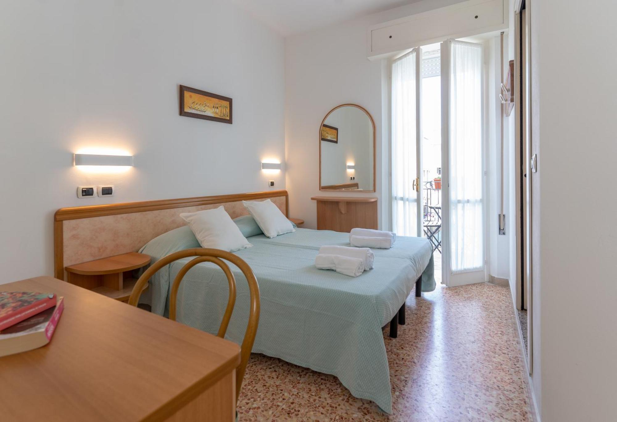 Hotel Greta B&B Rimini Luaran gambar