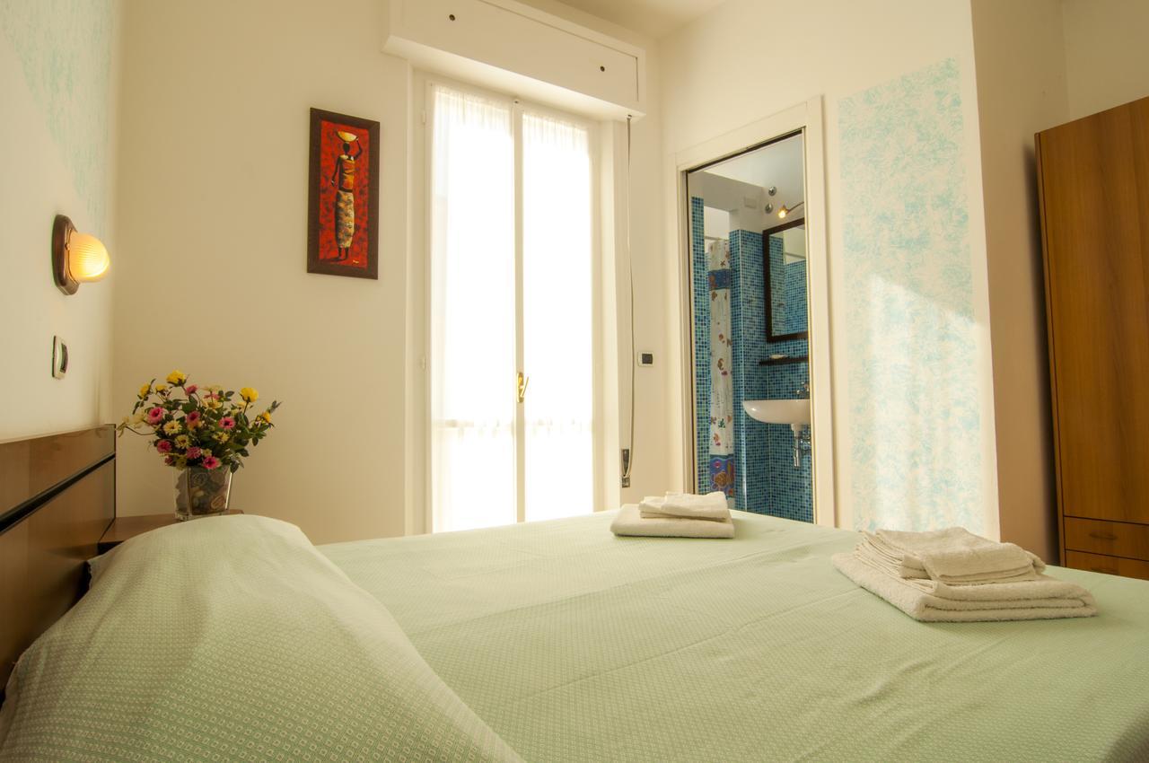 Hotel Greta B&B Rimini Luaran gambar